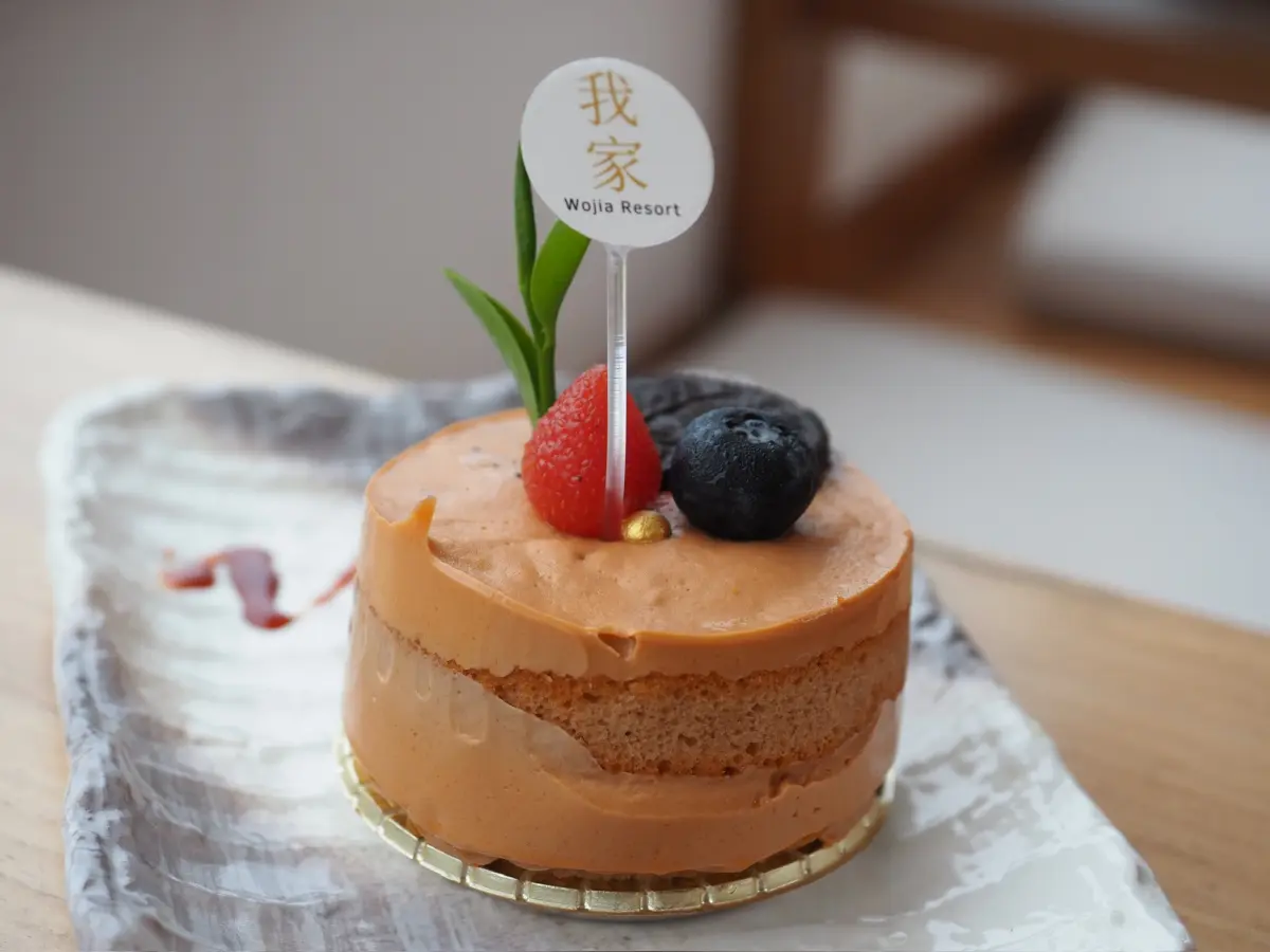 Dessert at a resort — the kind of detail that makes the trip